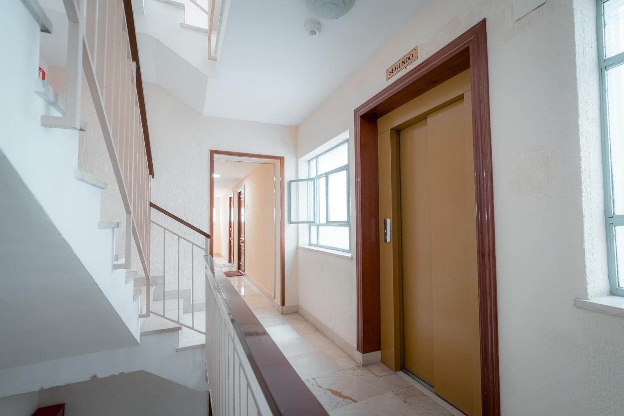 Ibericabeds Figares Apartment กรานาดา ภายนอก รูปภาพ