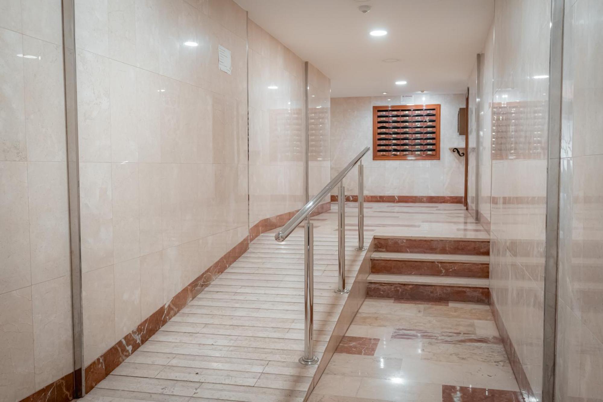 Ibericabeds Figares Apartment กรานาดา ภายนอก รูปภาพ